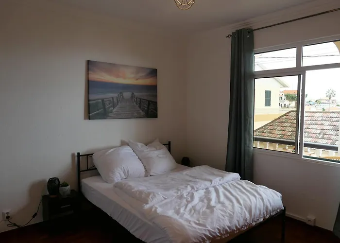 Colive Madeira - Mill House Проживание в семье Понта-ду-Сол